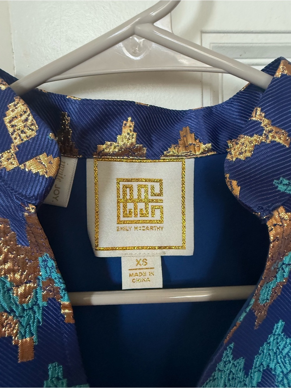 Emily McCarthy Chevron Metallic Puff-Sleeve Blouse in Blue, Teal & Gold - Picture 2 of 3
